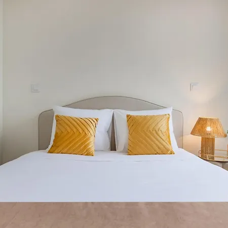 Duque De Saldanha Residences 아파트 *